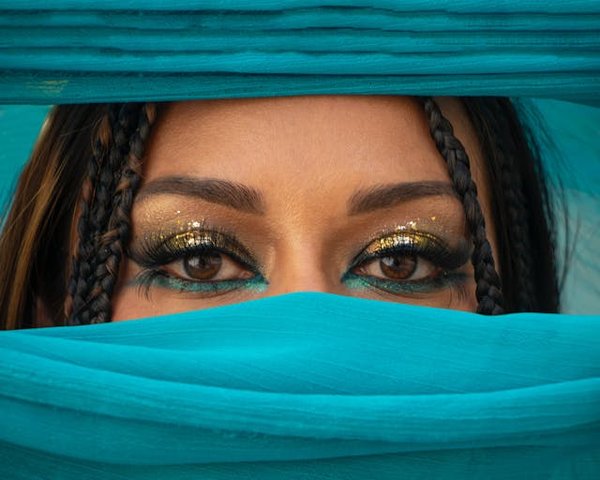 Comment réaliser un maquillage des yeux pour un effet agrandissant ?