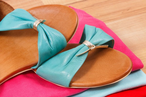 Comment choisir des sandales gladiateur pour un look d'été élégamment décontracté?