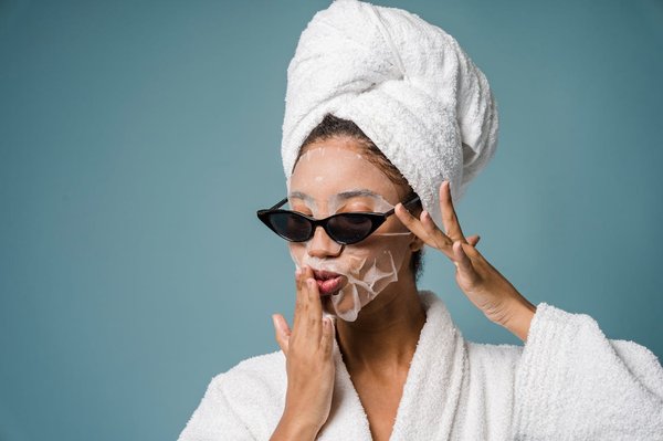 Quels sont les bienfaits des masques en tissu pour le visage et comment les choisir?